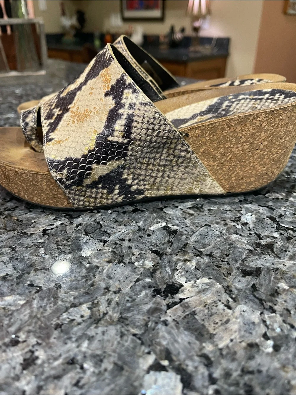 Donald J. Pliner stylish gold